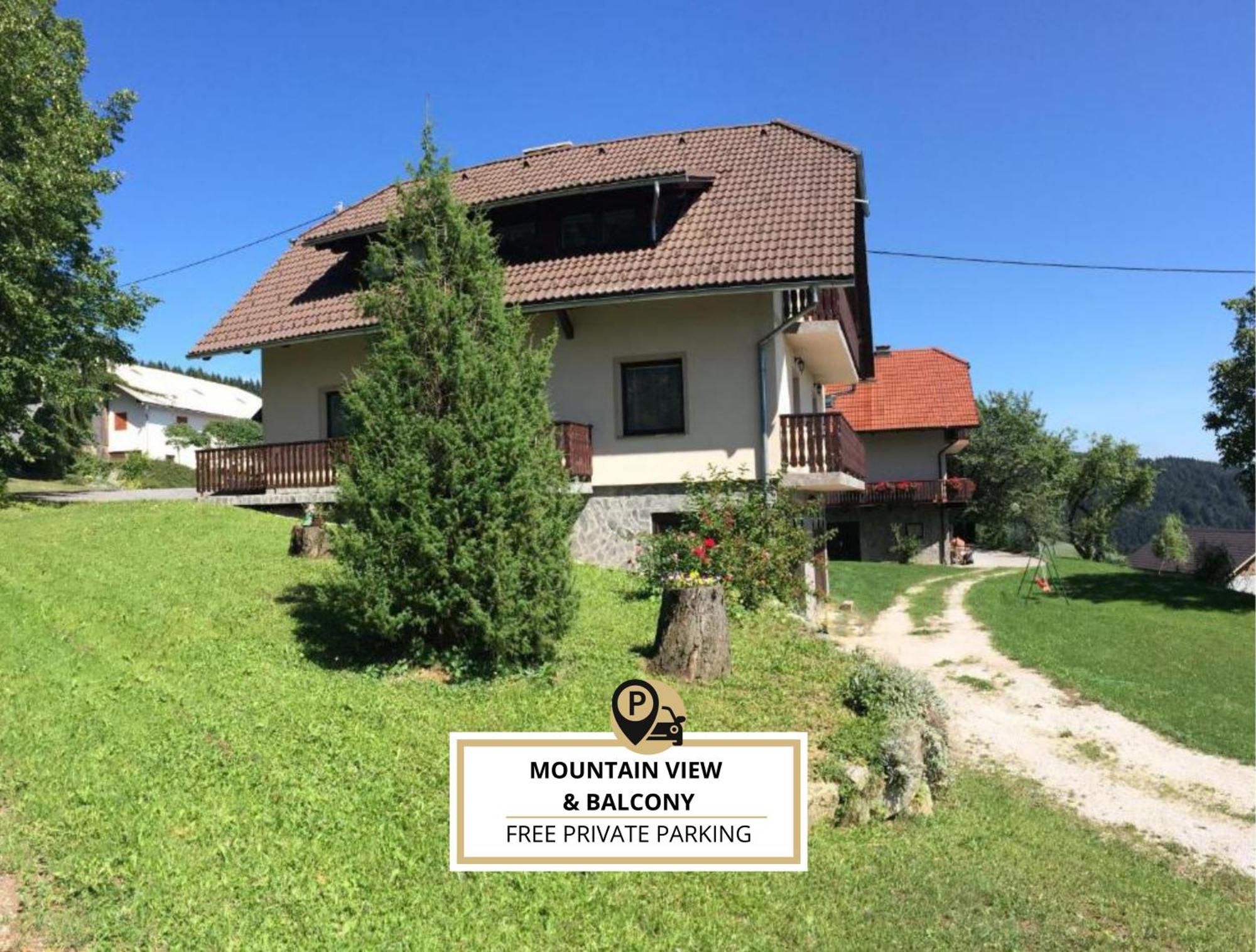 Tourist Farm Pacnik Hotel Resnik Exterior photo